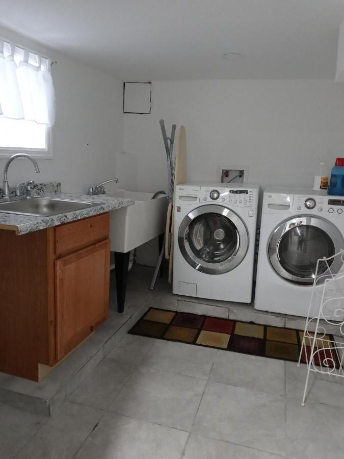 "Cozy Basement Retreat Just 40 Minutes To Nyc!" Apartman Irvington Kültér fotó