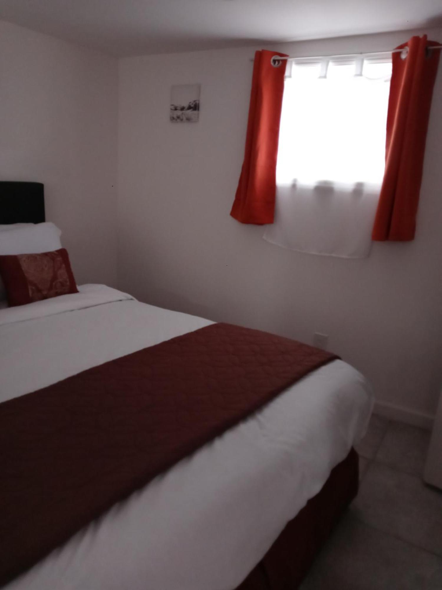 "Cozy Basement Retreat Just 40 Minutes To Nyc!" Apartman Irvington Kültér fotó
